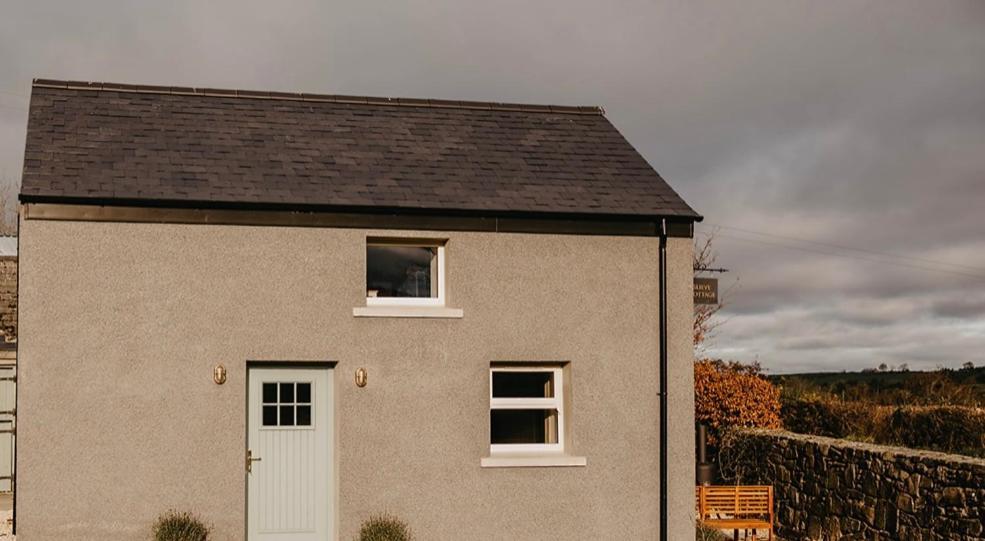 Luxury Countryside Cottage Getaway With Wood Fired Hot Tub Gransha  Exterior photo